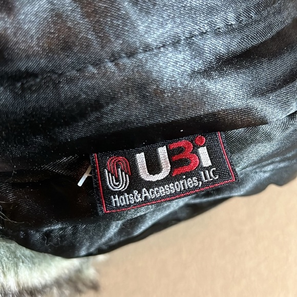 U3i Faux Fur Trapper Hat in Black and Gray - M/L - Picture 8 of 10